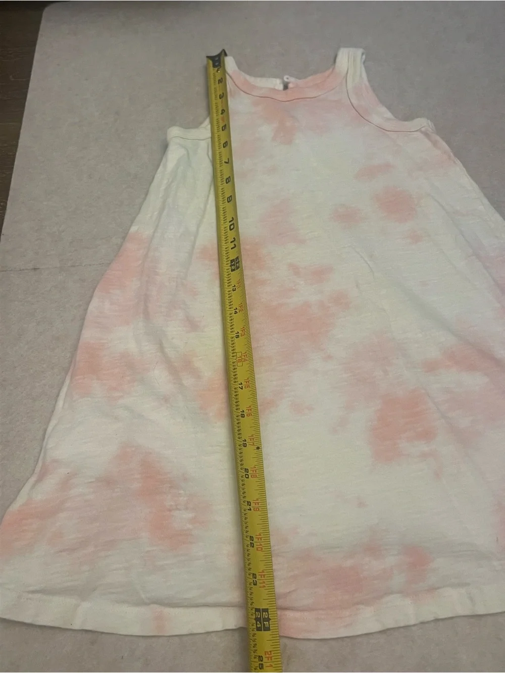 GAP lightweight sleeveless